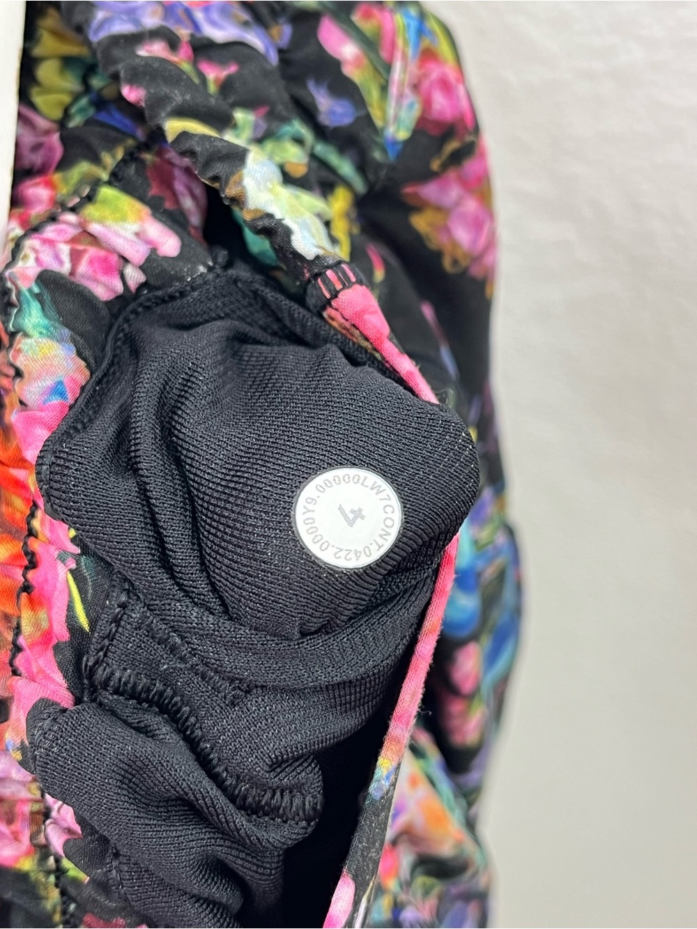 Lululemon Hotty Hot High-Rise Lined Short 4" Flowerscope size 4‎ - Picture 7 of 11